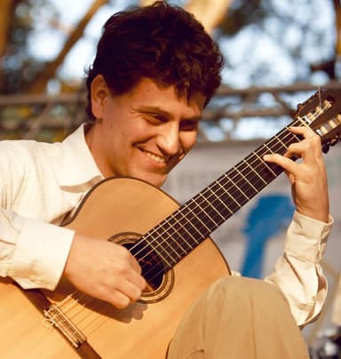 Thumbnail image of Aliéksey Vianna